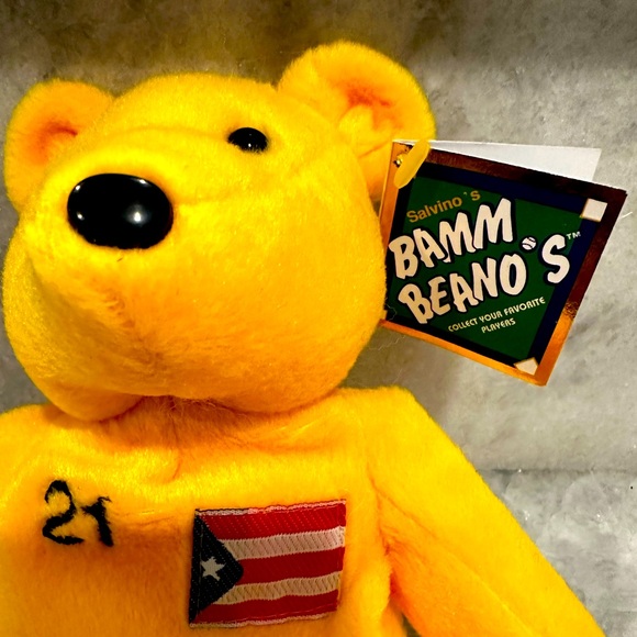 Roberto Clemente Pittsburgh Pirates Teddy Bear - Picture 3 of 11